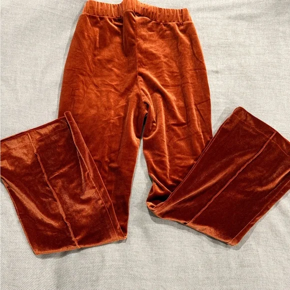 🦋 3/$15🛍️ Velvet Flare Pants in Rust Orange - Picture 2 of 4